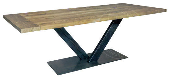 Tisch Marlen aus 5cm Eichenholz mit Design-Metallfuss